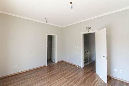 Casa à venda com 223m², 4 quartos e 4 vagas Casa à venda com 223m², 4 quartos e 4 vagasSuíte 1
