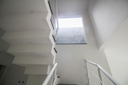 Casa à venda com 120m², 3 quartos e 2 vagasEscada