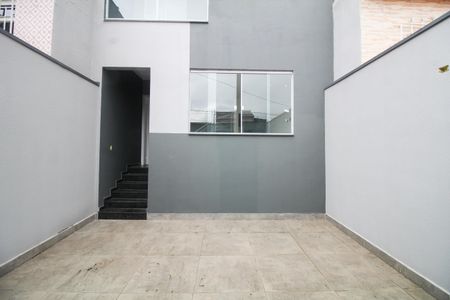 Casa à venda com 120m², 3 quartos e 2 vagasGaragem