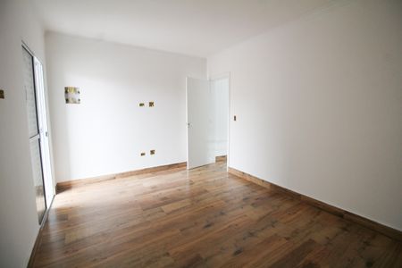 Casa à venda com 120m², 3 quartos e 2 vagasSuite