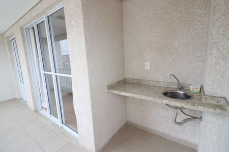 Apartamento à venda com 61m², 2 quartos e 2 vagasVaranda