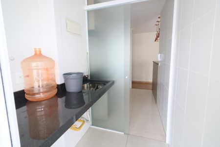 Apartamento à venda com 61m², 2 quartos e 2 vagasCozinha e Área de Serviço