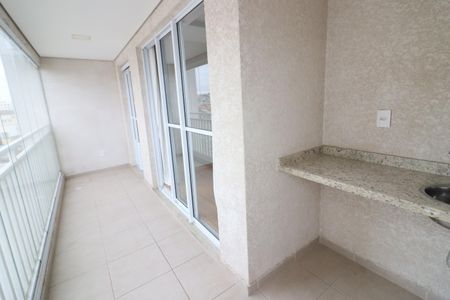 Apartamento à venda com 61m², 2 quartos e 2 vagasVaranda