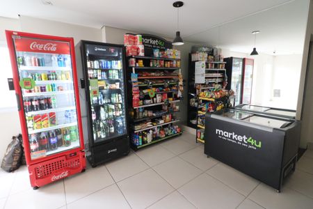 Apartamento à venda com 61m², 2 quartos e 2 vagasÁrea comum - Mercadinho