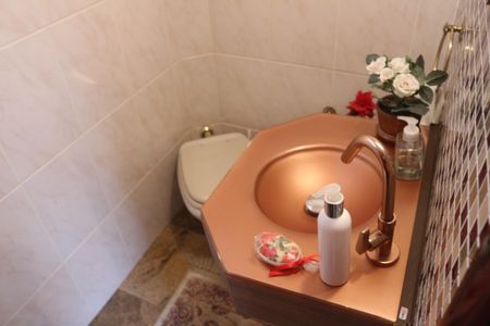 Casa para alugar com 279m², 3 quartos e 8 vagasLavabo