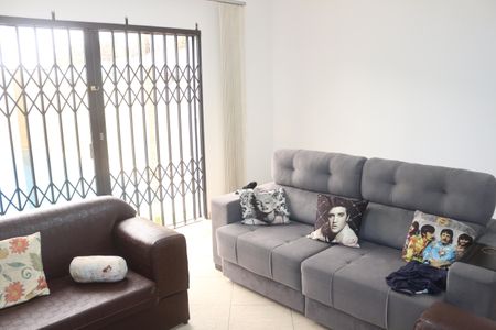 Sala de TV de casa para alugar com 3 quartos, 279m² em Oswaldo Cruz, São Caetano do Sul