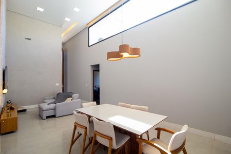 Casa de condomínio para alugar com 270m², 3 quartos e 4 vagasSala