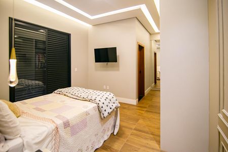 Casa de condomínio para alugar com 270m², 3 quartos e 4 vagasSuite