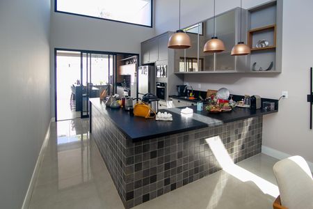 Casa de condomínio para alugar com 270m², 3 quartos e 4 vagasCozinha