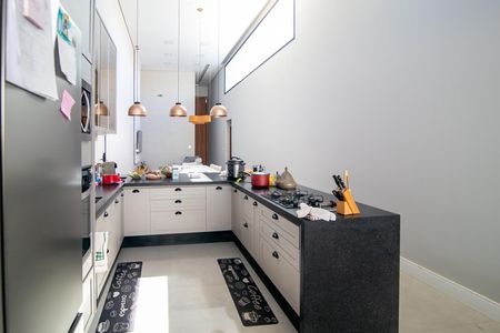 Casa de condomínio para alugar com 270m², 3 quartos e 4 vagasCozinha