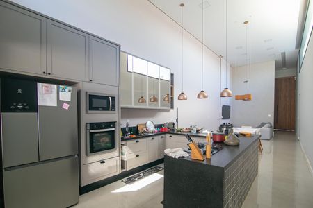 Casa de condomínio para alugar com 270m², 3 quartos e 4 vagasCozinha