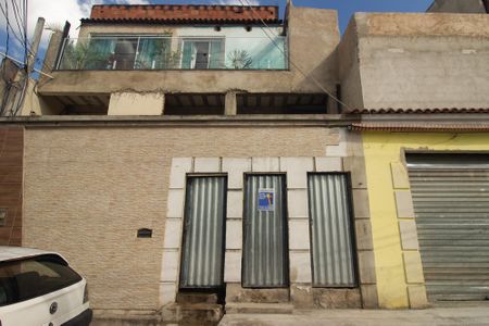 Casa para alugar com 100m², 2 quartos e sem vagaFachada