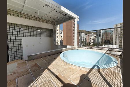 Apartamento à venda com 110m², 1 quarto e 1 vagaCobertura