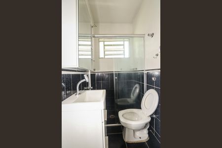 Casa à venda com 236m², 5 quartos e 3 vagasBanheiro 1