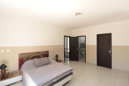 Casa à venda com 520m², 4 quartos e 3 vagasSuite 2