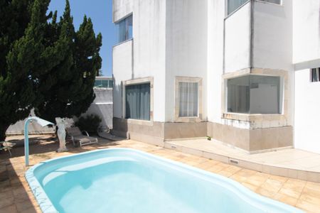 Casa à venda com 520m², 4 quartos e 3 vagasPiscina