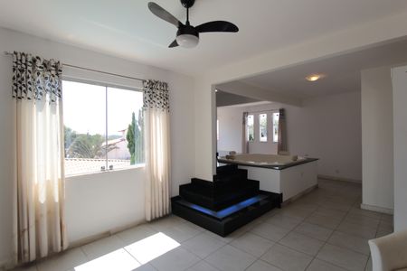 Casa à venda com 520m², 4 quartos e 3 vagasBanheiro e Closet da Suite 1