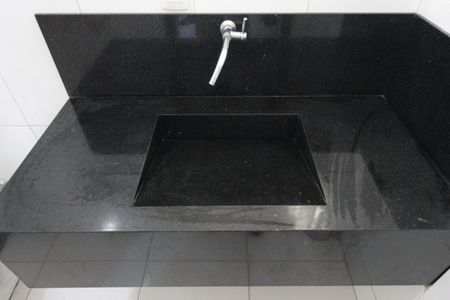 Casa à venda com 520m², 4 quartos e 3 vagasCasa 2 | Banheiro da Suite