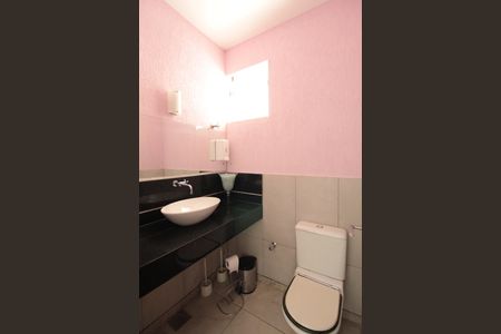 Casa à venda com 520m², 4 quartos e 3 vagasLavabo