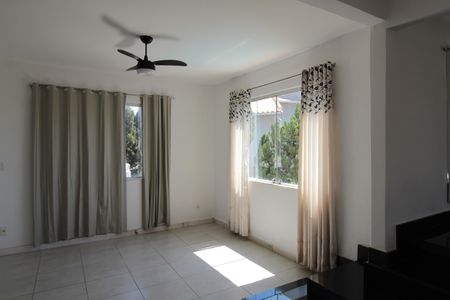 Casa à venda com 520m², 4 quartos e 3 vagasBanheiro e Closet da Suite 1