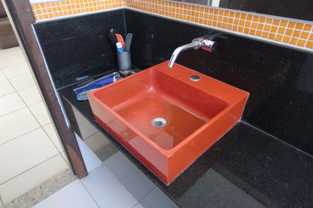 Casa à venda com 520m², 4 quartos e 3 vagasBanheiro Social