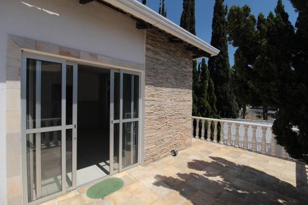 Casa à venda com 520m², 4 quartos e 3 vagasVaranda da Suite 2