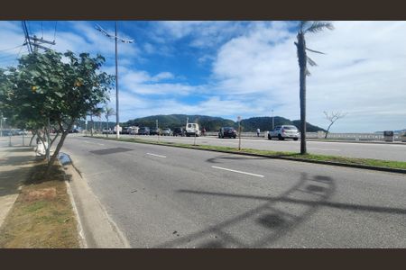 Studio para alugar com 45m², 1 quarto e sem vaga Studio para alugar com 45m², 1 quarto e sem vagaVista da Rua