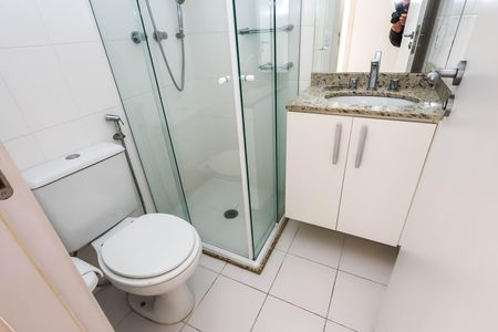 Apartamento à venda com 57m², 2 quartos e 1 vaga Apartamento à venda com 57m², 2 quartos e 1 vagaBanheiro