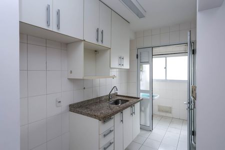 Cozinha de apartamento à venda com 2 quartos, 57m² em Vila Gumercindo, São Paulo