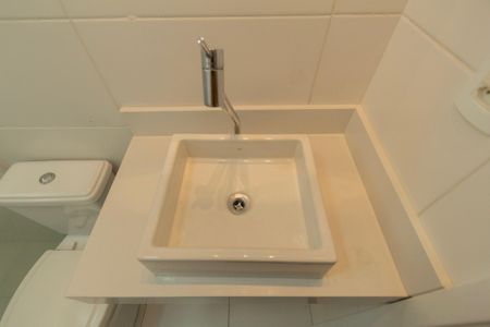 Apartamento para alugar com 60m², 2 quartos e 2 vagasBanheiro Social