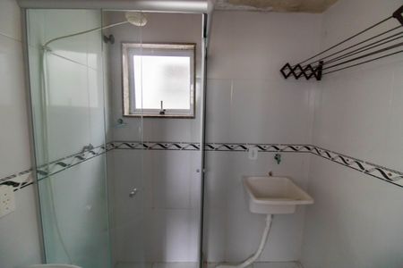 Banheiro Social de kitnet/studio à venda com 1 quarto, 30m² em Itaipu, Niterói