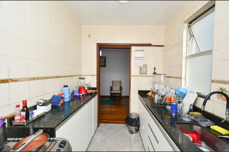 Apartamento à venda com 136m², 4 quartos e 2 vagas Apartamento à venda com 136m², 4 quartos e 2 vagasCozinha