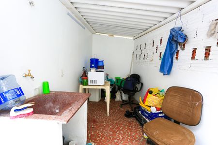 Casa para alugar com 140m², 2 quartos e 1 vagaÁrea de Serviço