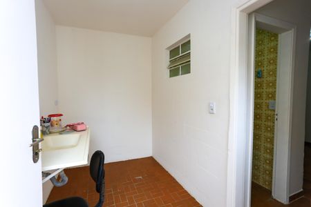 Casa para alugar com 140m², 2 quartos e 1 vagaEdícula - Cozinha
