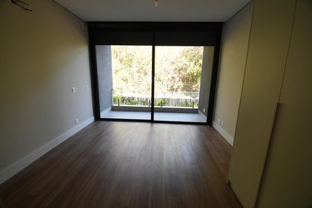 Casa de condomínio à venda com 404m², 4 quartos e 4 vagasQuarto Suíte 2