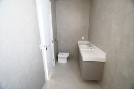 Casa de condomínio à venda com 404m², 4 quartos e 4 vagasBanheiro 2