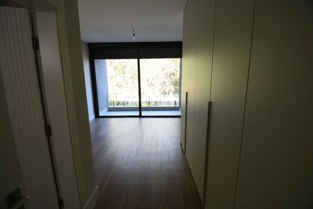 Casa de condomínio à venda com 404m², 4 quartos e 4 vagasQuarto Suíte 2