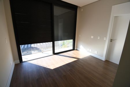 Casa de condomínio à venda com 404m², 4 quartos e 4 vagasQuarto Suíte 4