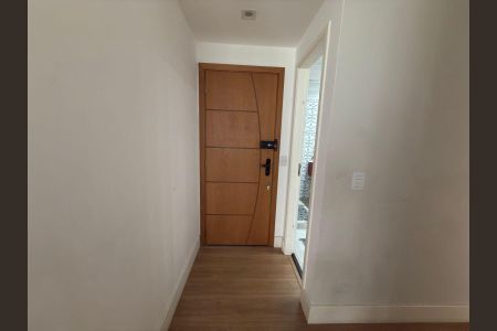 Apartamento à venda com 94m², 3 quartos e 2 vagas Apartamento à venda com 94m², 3 quartos e 2 vagasEntrada