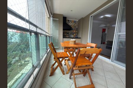 Apartamento à venda com 94m², 3 quartos e 2 vagas Apartamento à venda com 94m², 3 quartos e 2 vagasVaranda