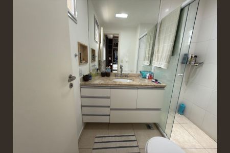 Apartamento à venda com 94m², 3 quartos e 2 vagas Apartamento à venda com 94m², 3 quartos e 2 vagasBanheiro 2