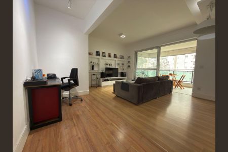 Apartamento à venda com 94m², 3 quartos e 2 vagas Apartamento à venda com 94m², 3 quartos e 2 vagasSala