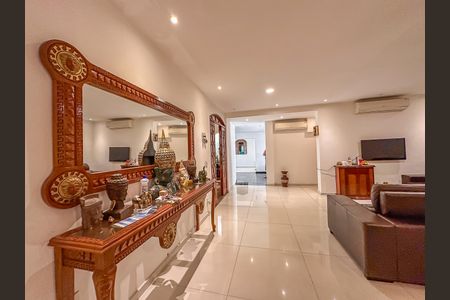 Casa à venda com 810m², 3 quartos e sem vagaSala 1