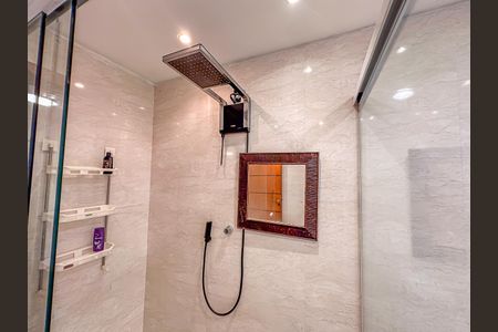 Casa à venda com 810m², 3 quartos e sem vagaBanheiro da Suíte