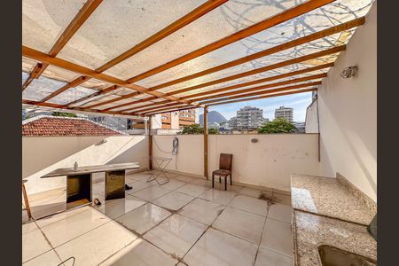 Casa à venda com 810m², 3 quartos e sem vagaTerraço