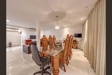 Sala 1 de casa para alugar com 3 quartos, 810m² em Botafogo, Rio de Janeiro