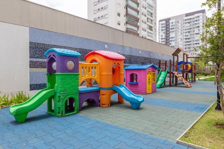 Apartamento à venda com 96m², 2 quartos e 2 vagasÁrea comum - Playground