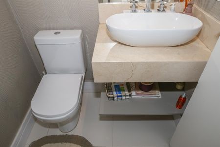 Apartamento à venda com 96m², 2 quartos e 2 vagasLavabo