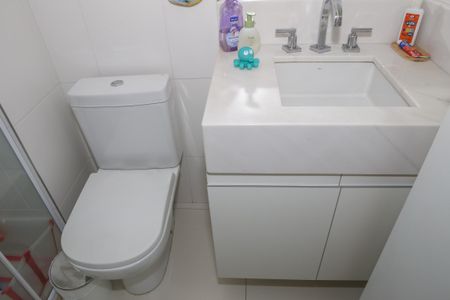 Apartamento à venda com 96m², 2 quartos e 2 vagasBanheiro da Suíte 2