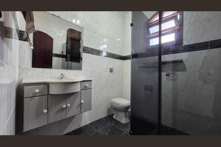Casa à venda com 245m², 3 quartos e 4 vagas Casa à venda com 245m², 3 quartos e 4 vagasBanheiro 1